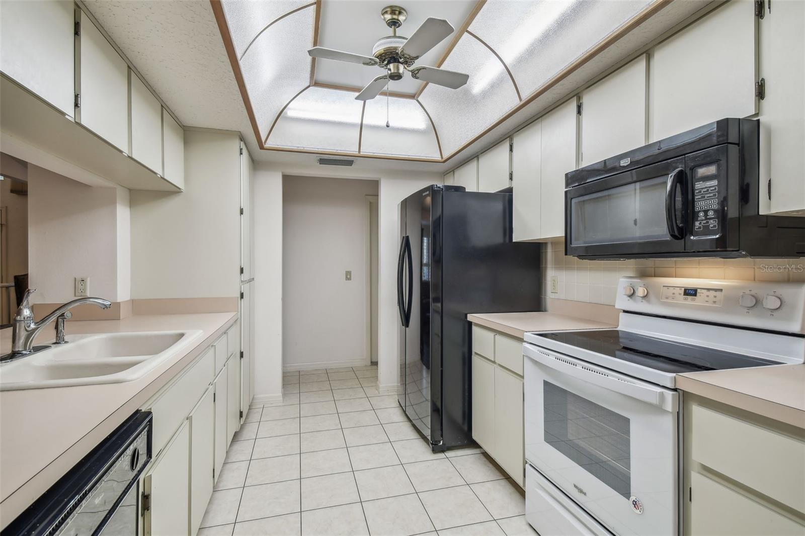 201 PINE ST, HOMOSASSA, FL, 34446