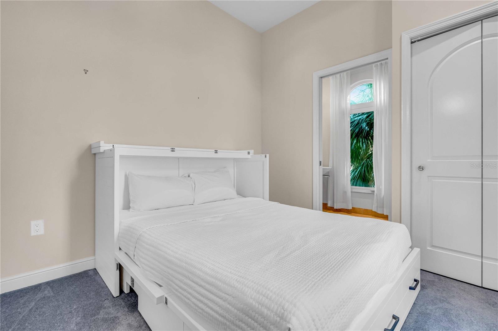 699 PENFIELD ST, LONGBOAT KEY, FL, 34228