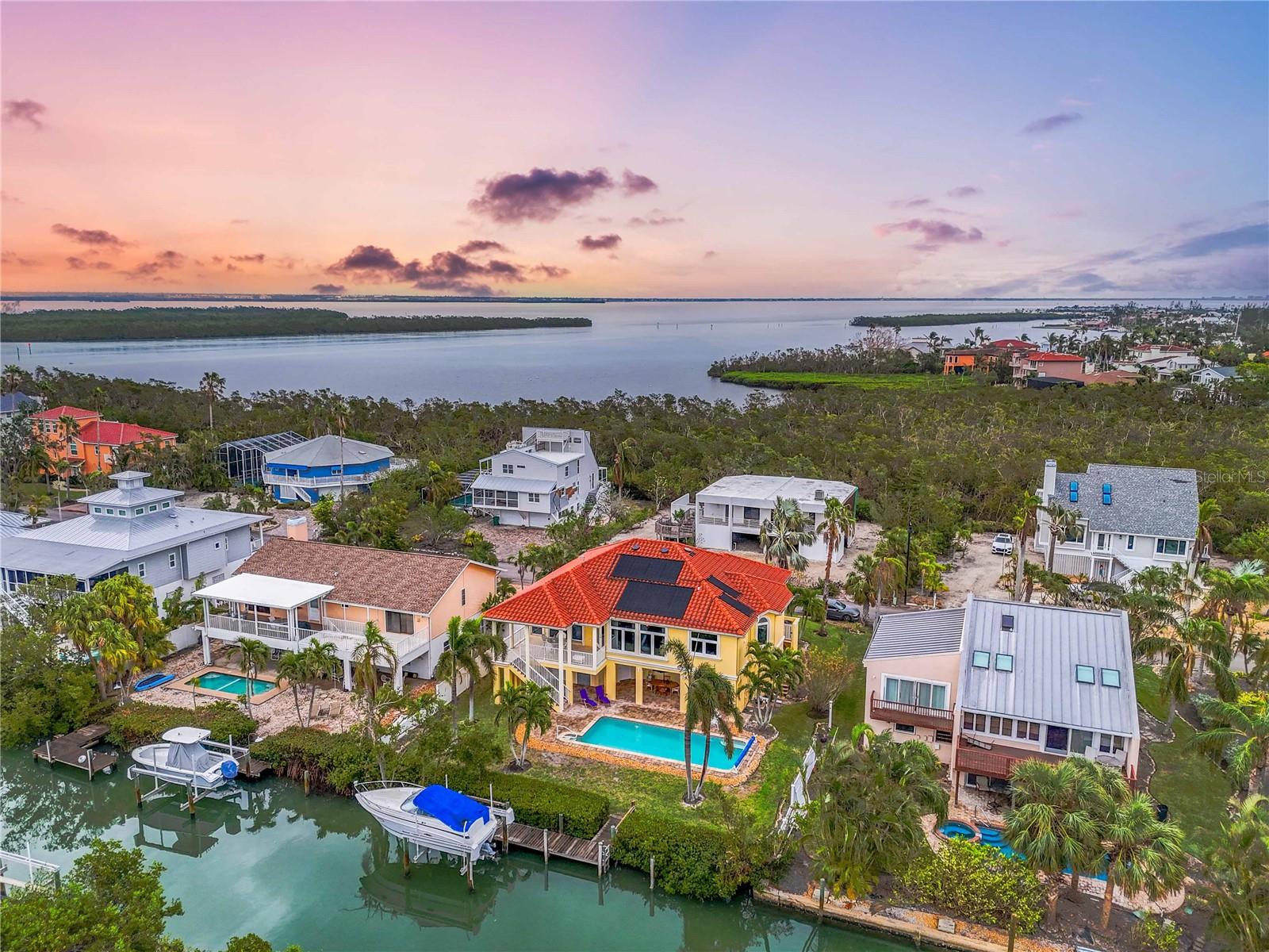 699 PENFIELD ST, LONGBOAT KEY, FL, 34228