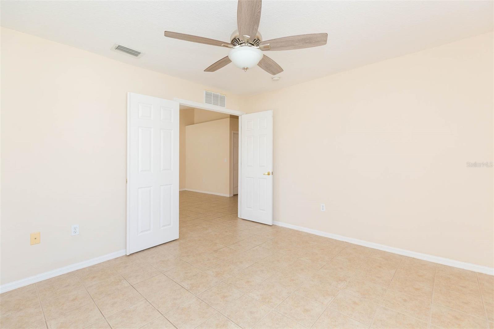 1731 HAMMOCKS AVE, LUTZ, FL, 33549