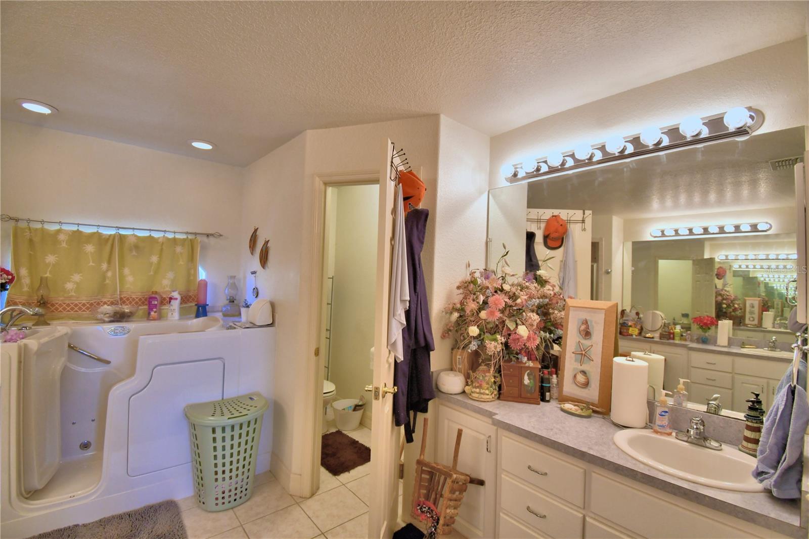 135 MI RANCHO RD, DAVENPORT, FL, 33837