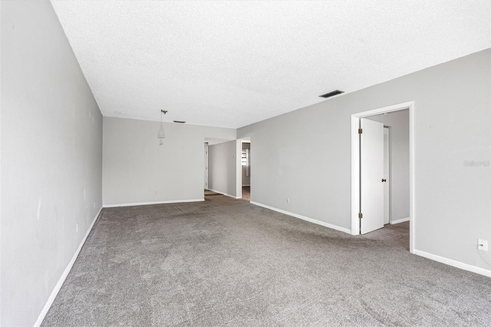 1750 BELLEAIR FOREST DR #A15, BELLEAIR, FL, 33756