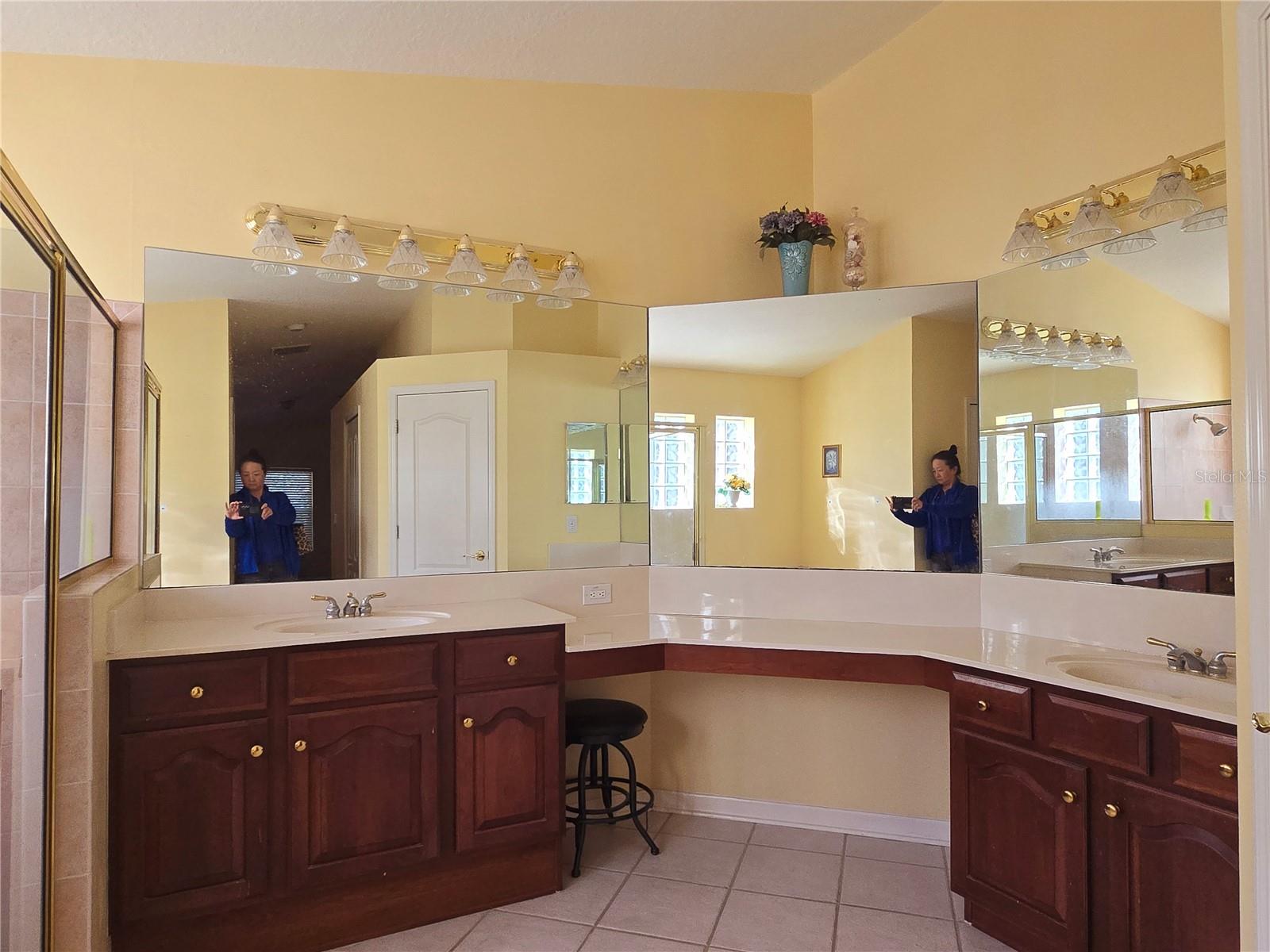 10410 RIVERBURN DR, TAMPA, FL, 33647