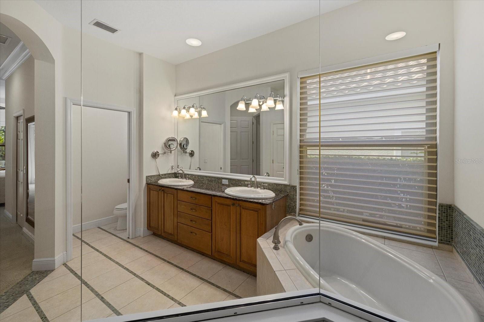 7651 PORTSTEWART DR, LAKEWOOD RANCH, FL, 34202