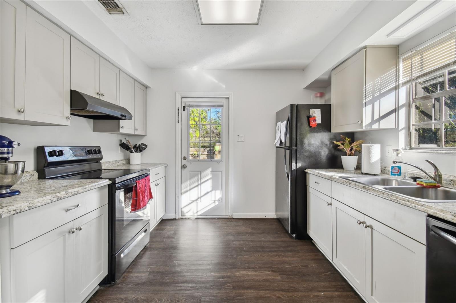 12140 MAGNOLIA ST, SAN ANTONIO, FL, 33576