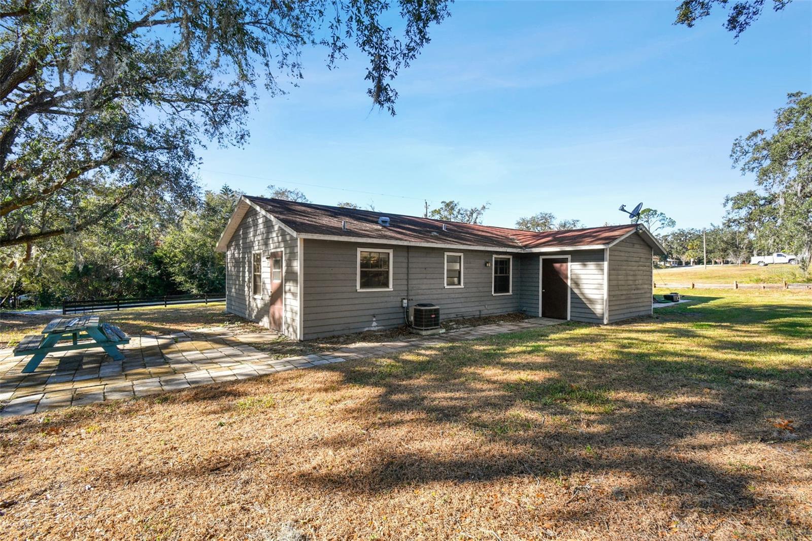 12140 MAGNOLIA ST, SAN ANTONIO, FL, 33576