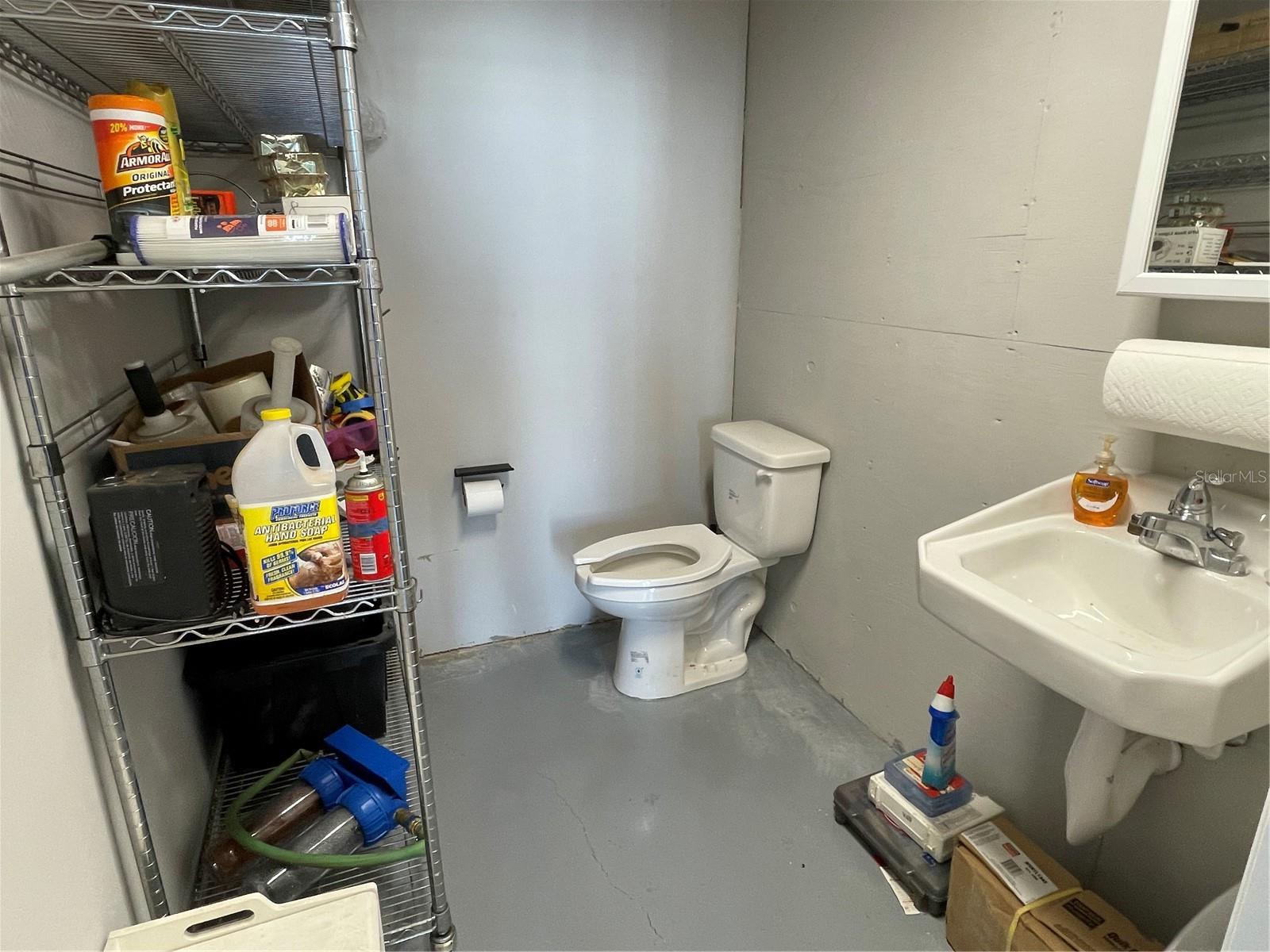 5411 TRI PAR DR #17, SARASOTA, FL, 34234