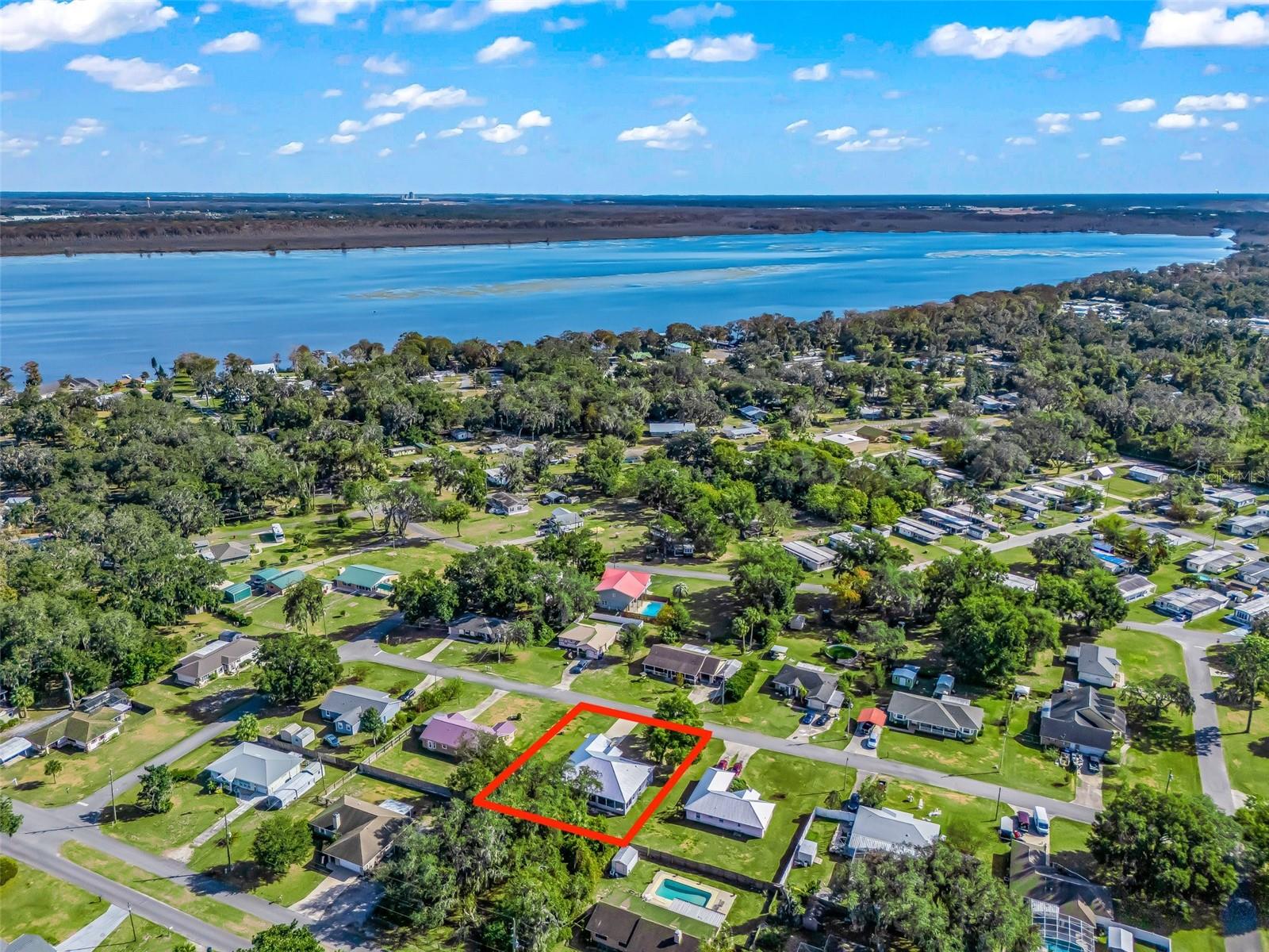 1166 CR 441, LAKE PANASOFFKEE, FL, 33538