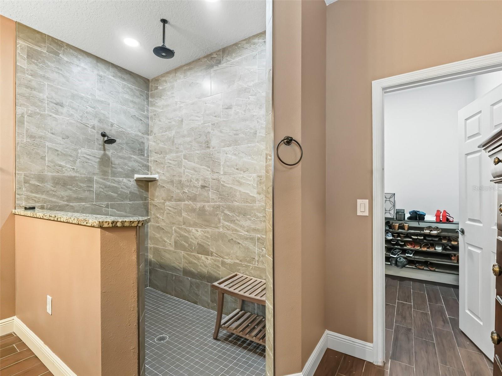 1166 CR 441, LAKE PANASOFFKEE, FL, 33538