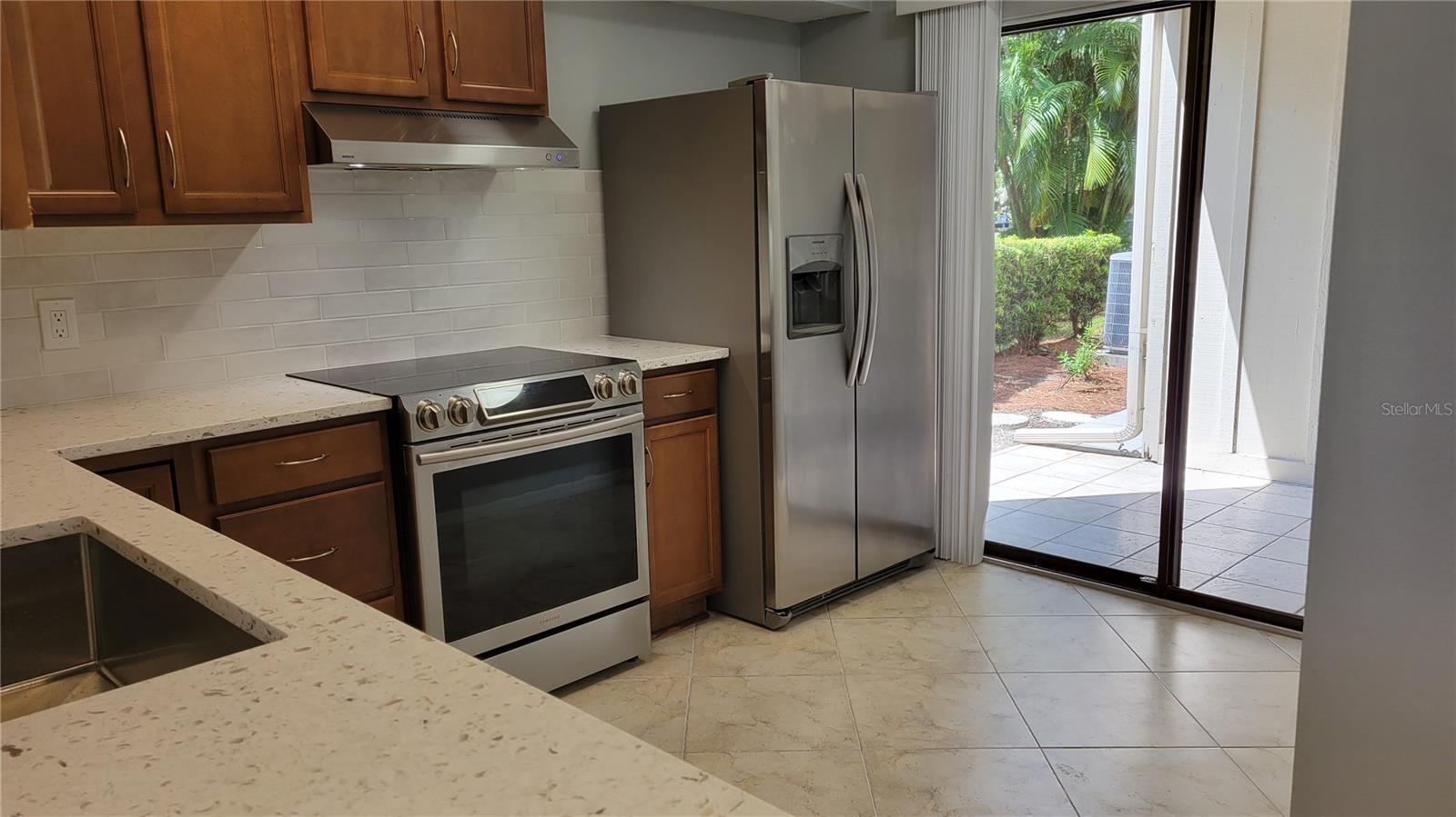 2216 BAHIA VISTA ST #H3, SARASOTA, FL, 34239