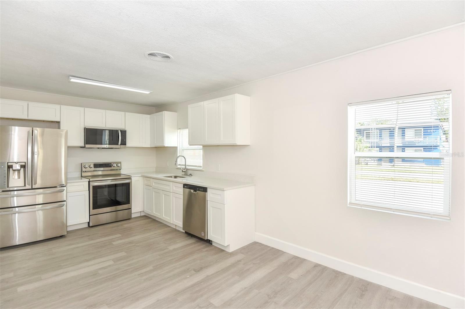 550 N RIDGEWOOD AVE, DAYTONA BEACH, FL, 32114