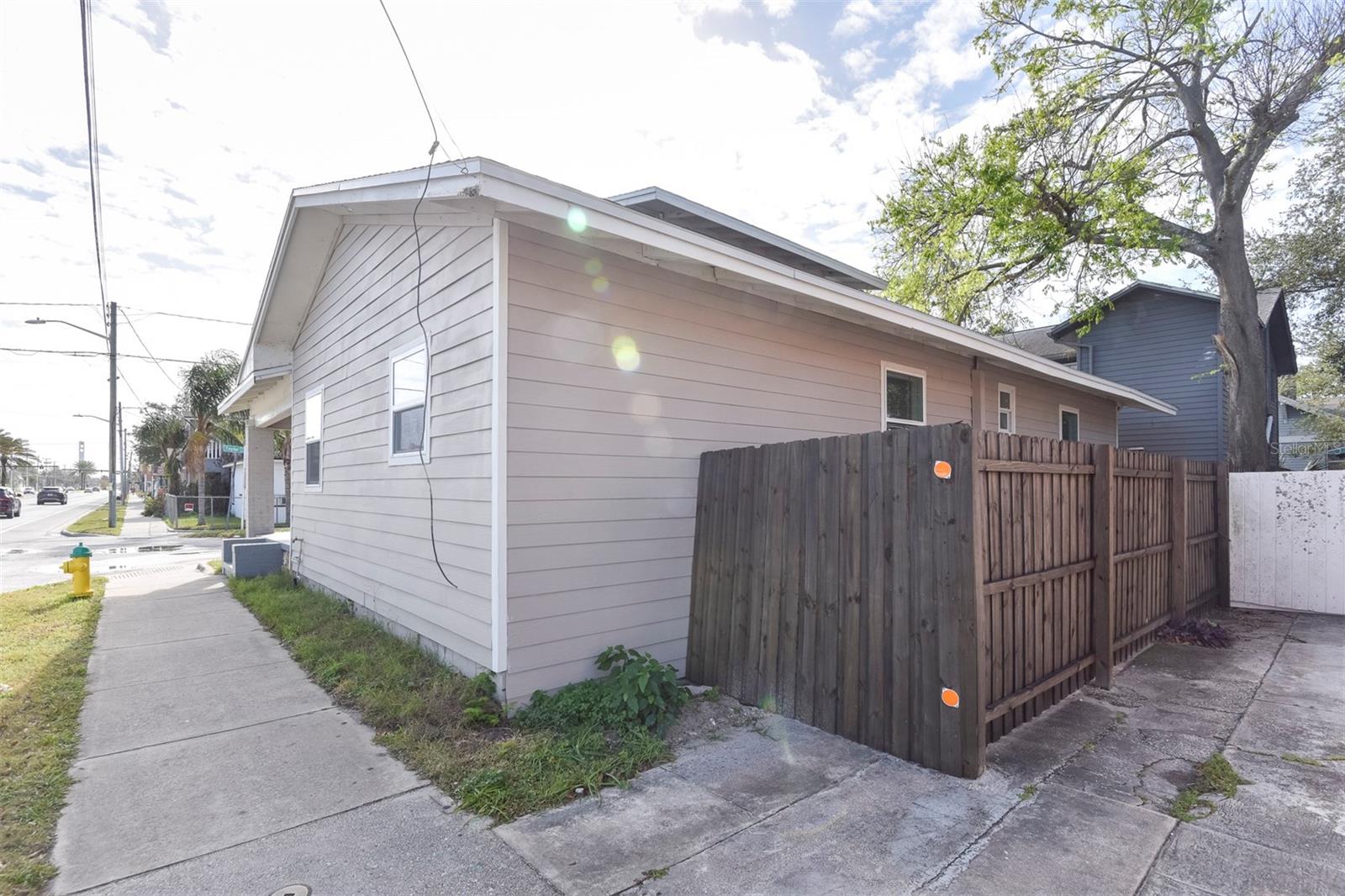 550 N RIDGEWOOD AVE, DAYTONA BEACH, FL, 32114