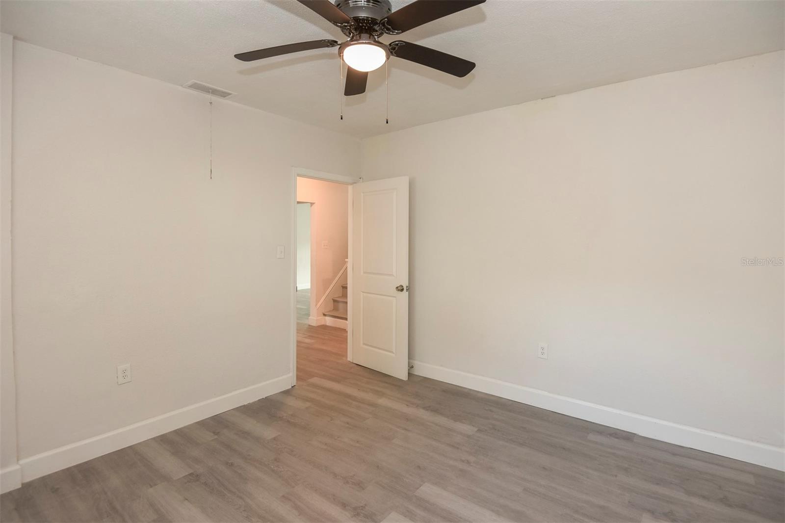550 N RIDGEWOOD AVE, DAYTONA BEACH, FL, 32114