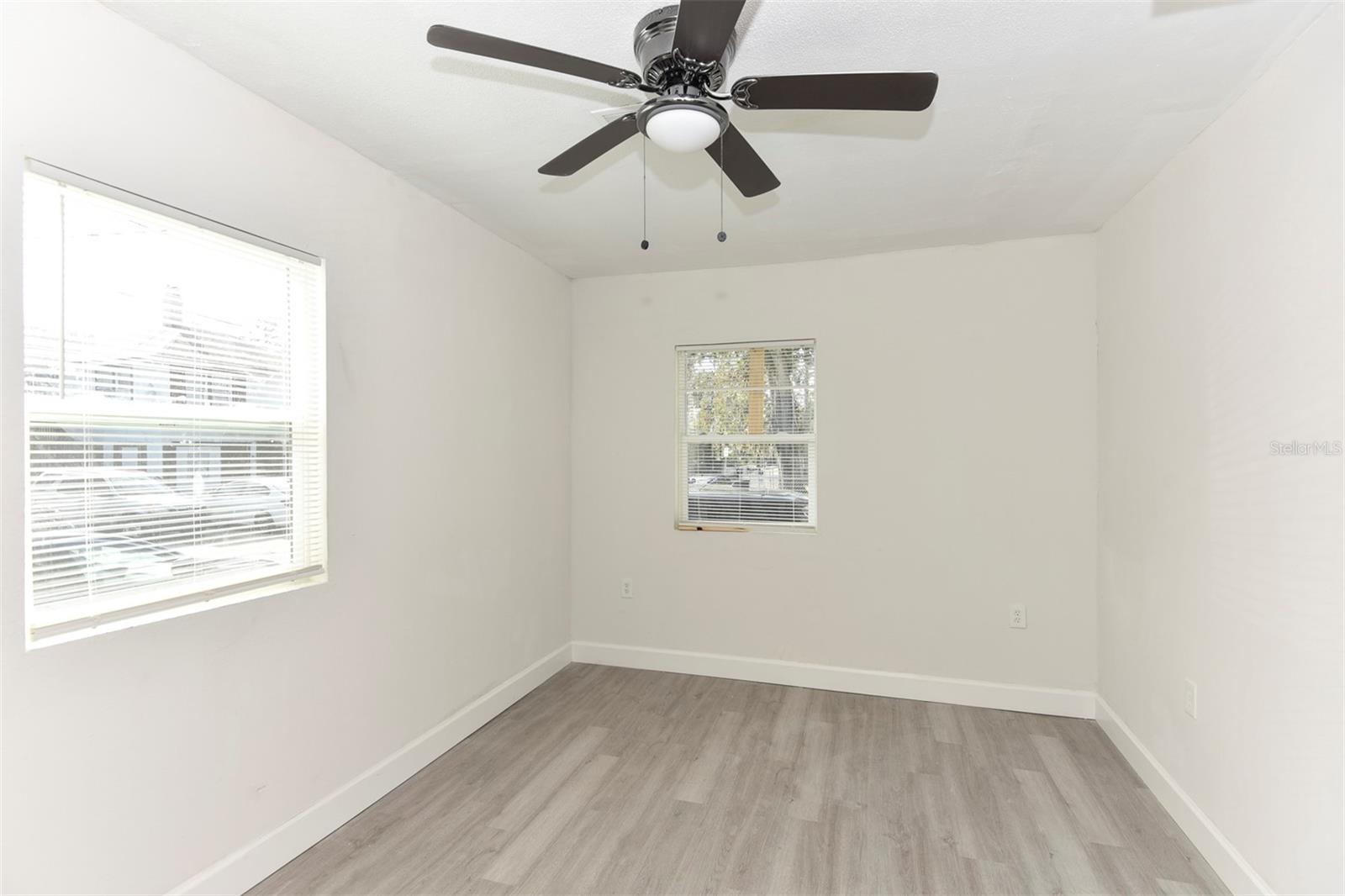550 N RIDGEWOOD AVE, DAYTONA BEACH, FL, 32114