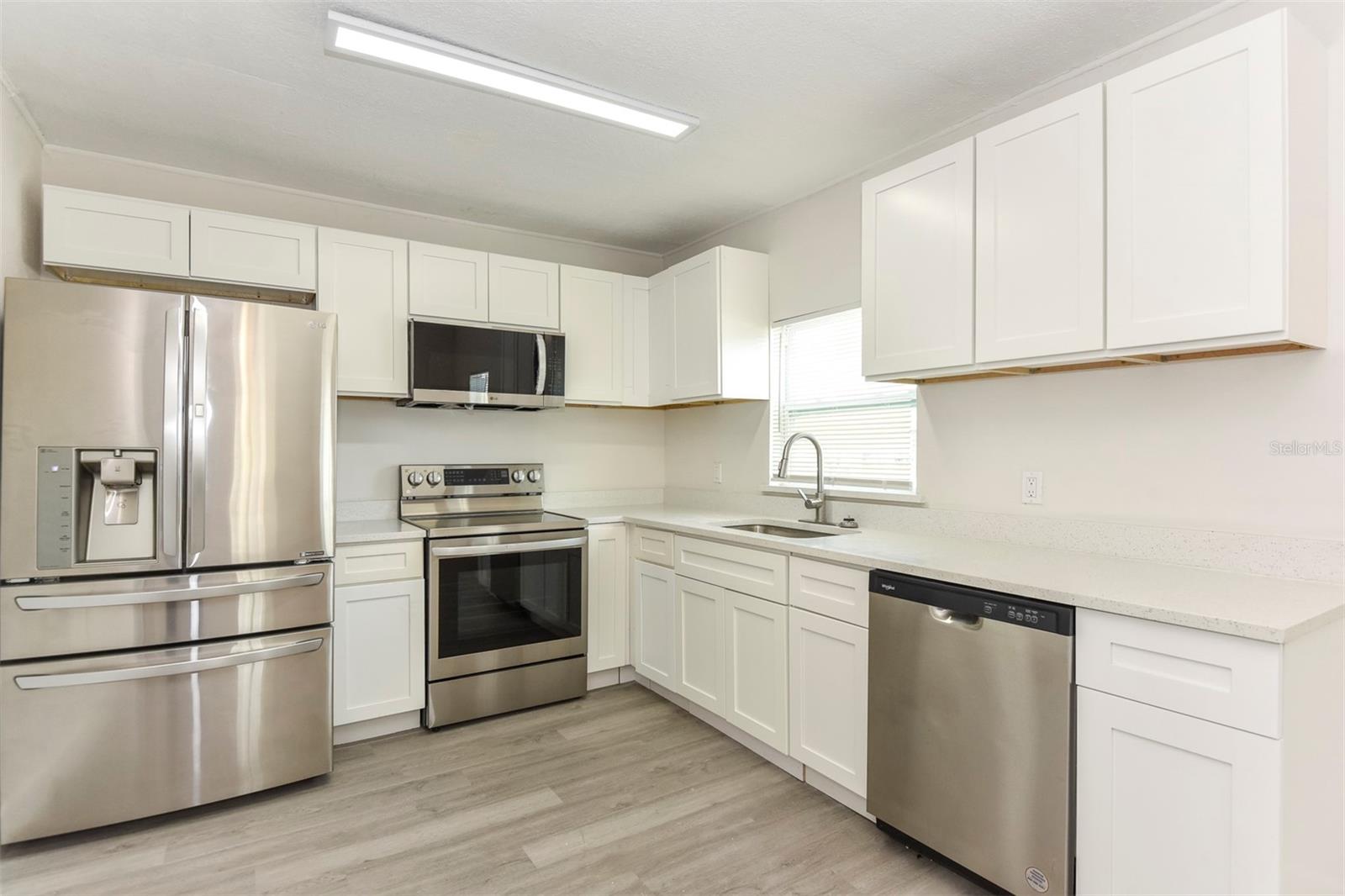 550 N RIDGEWOOD AVE, DAYTONA BEACH, FL, 32114