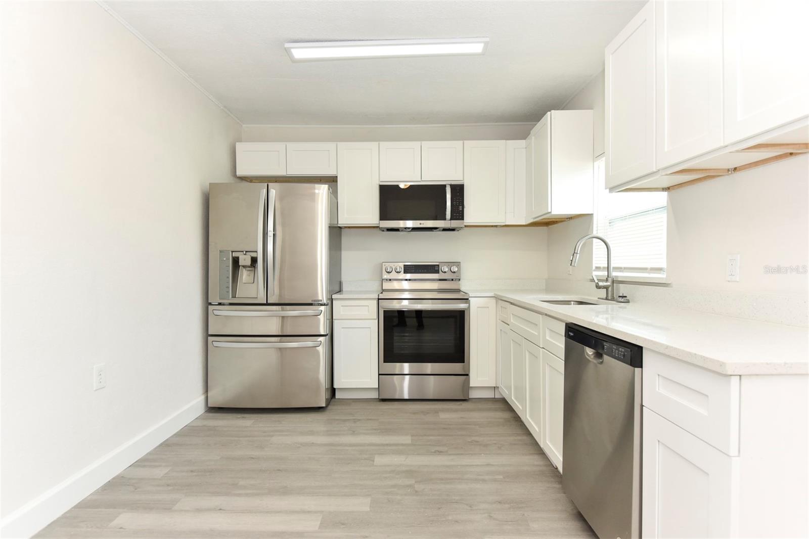 550 N RIDGEWOOD AVE, DAYTONA BEACH, FL, 32114
