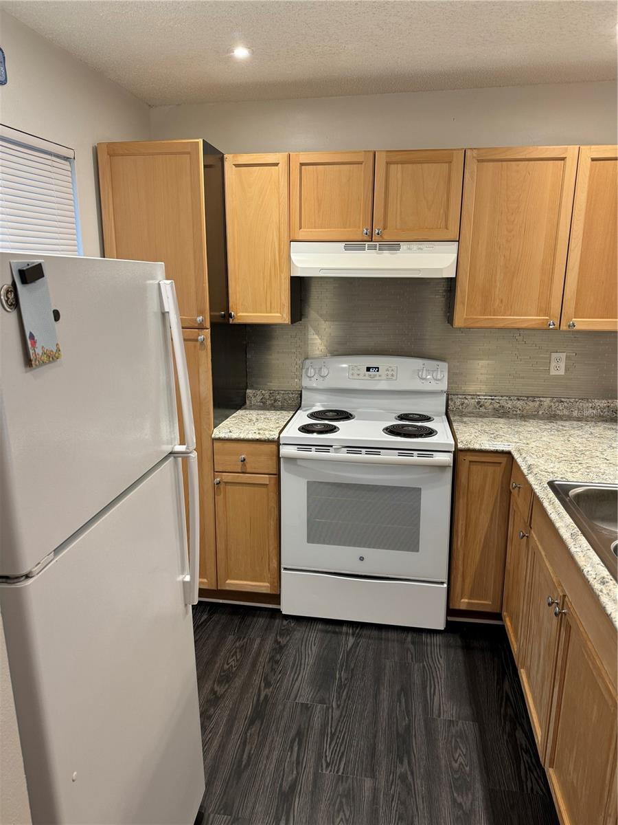 39132 COUNTY ROAD 54 #2070, ZEPHYRHILLS, FL, 33542