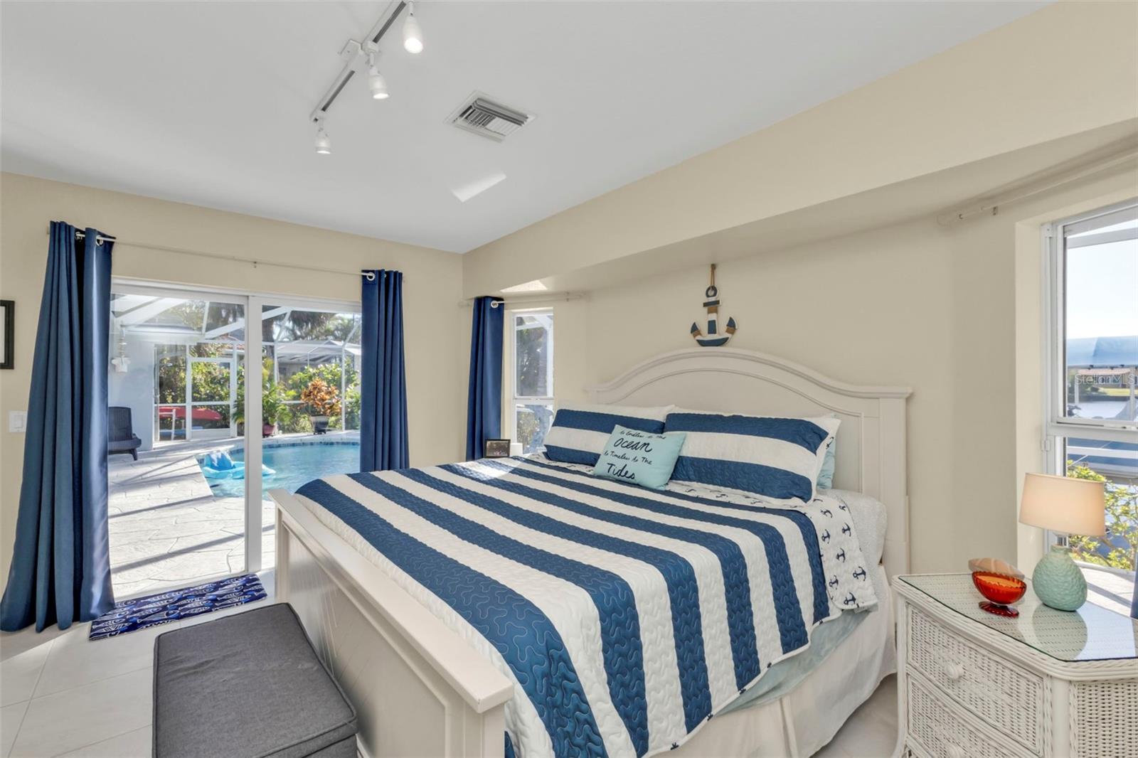 18061 CULLMAN AVE, PORT CHARLOTTE, FL, 33948