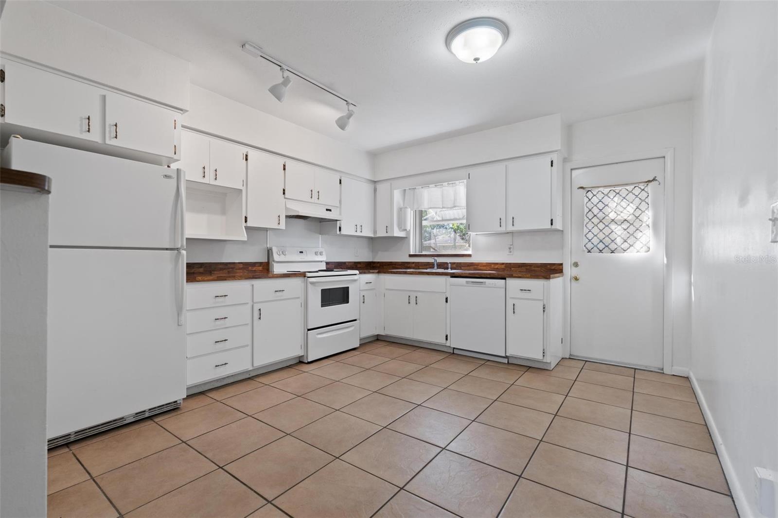 1316 S EVERGREEN AVE, CLEARWATER, FL, 33756