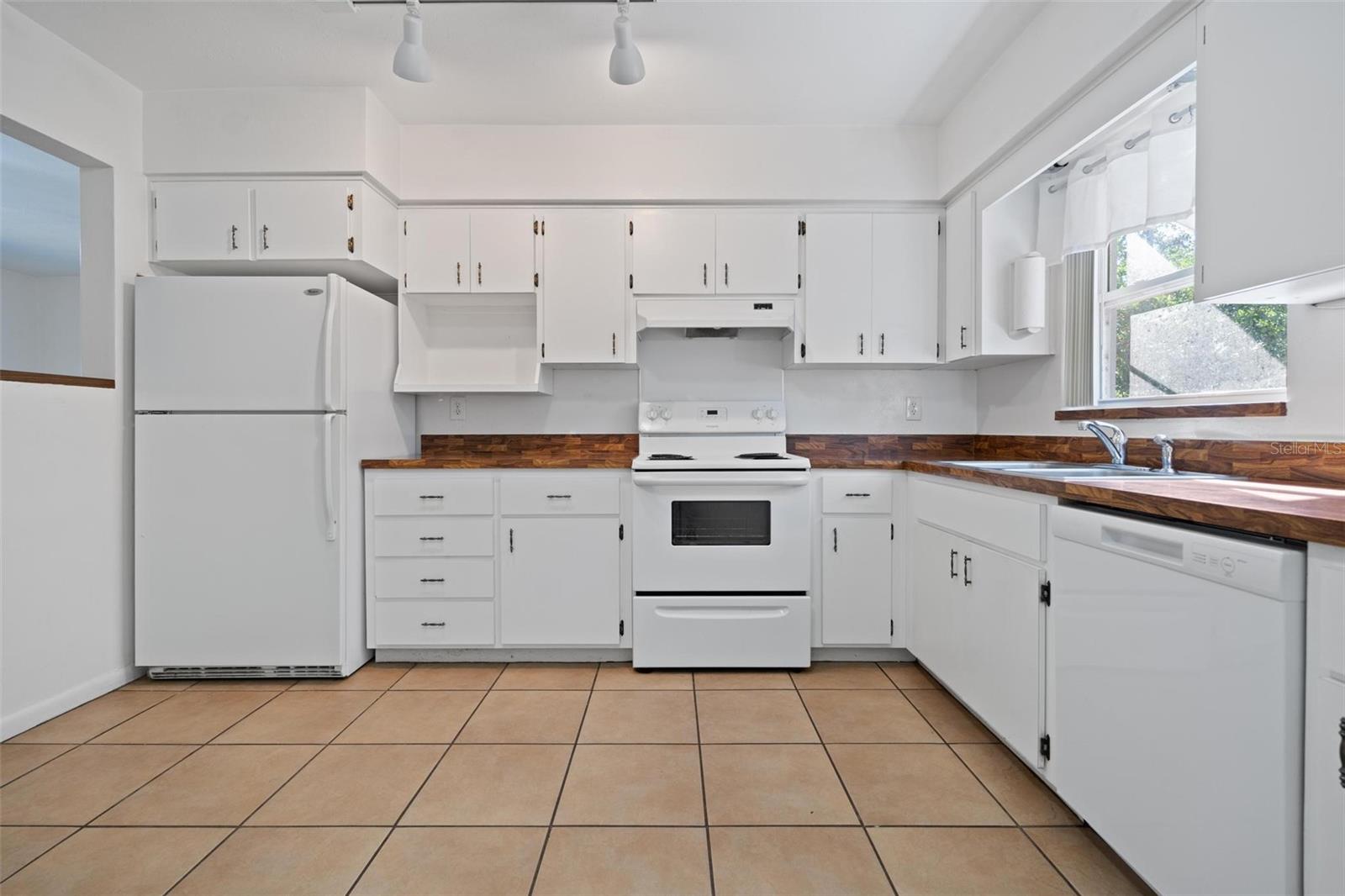 1316 S EVERGREEN AVE, CLEARWATER, FL, 33756