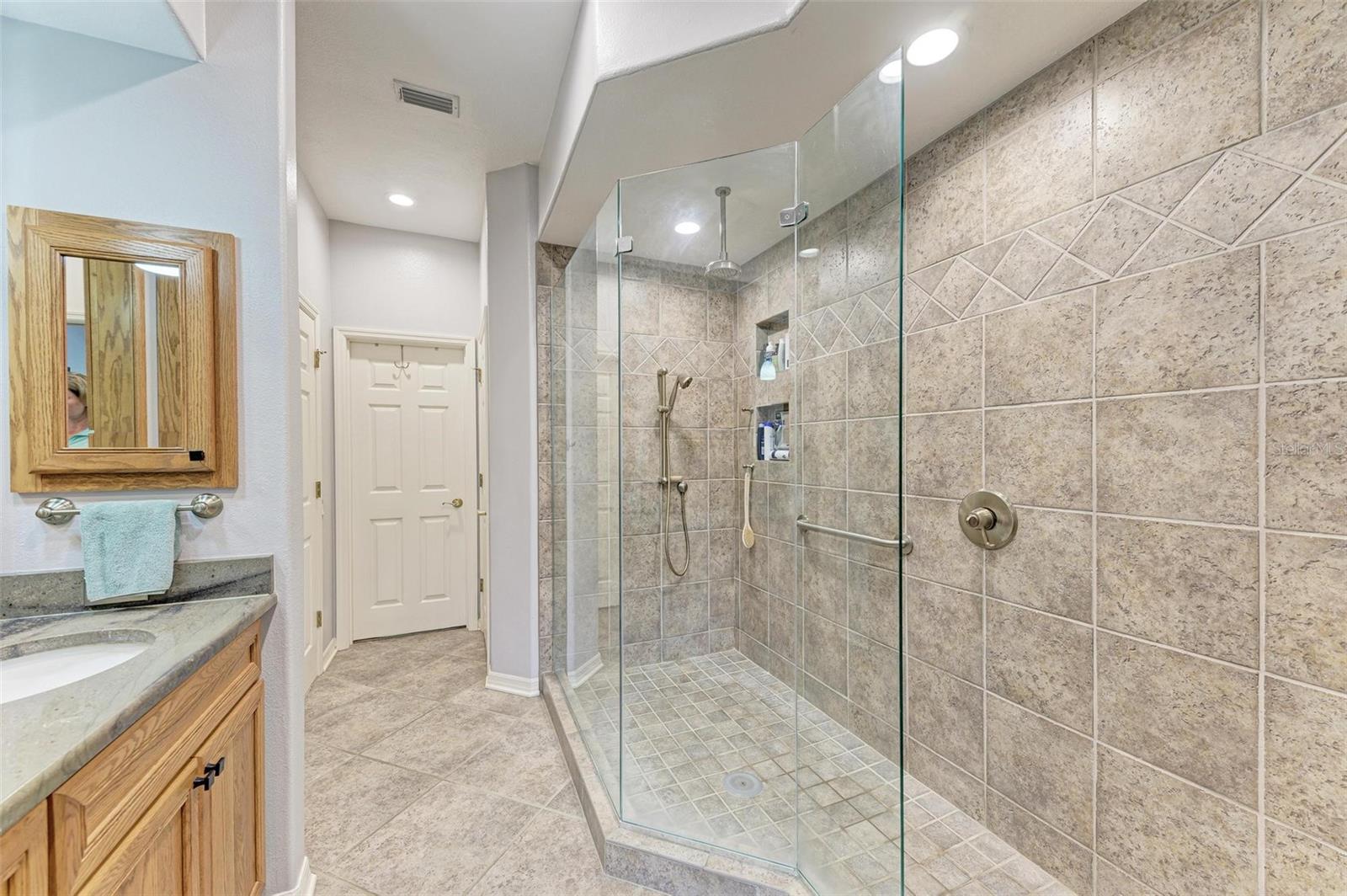 8544 54TH AVENUE CIR E, BRADENTON, FL, 34211