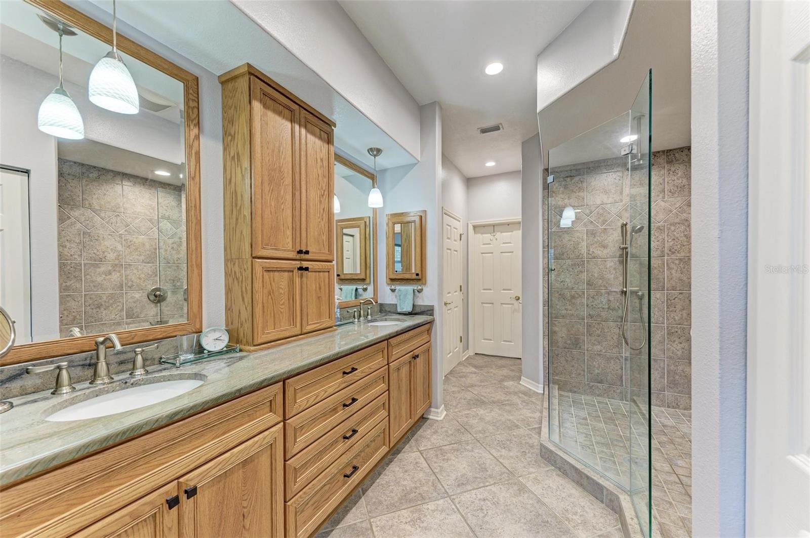 8544 54TH AVENUE CIR E, BRADENTON, FL, 34211