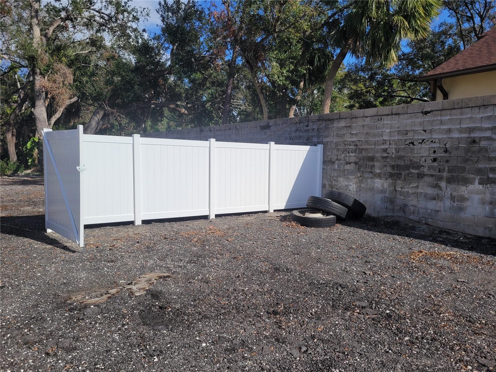 6111 MEMORIAL HWY, TAMPA, FL, 33615