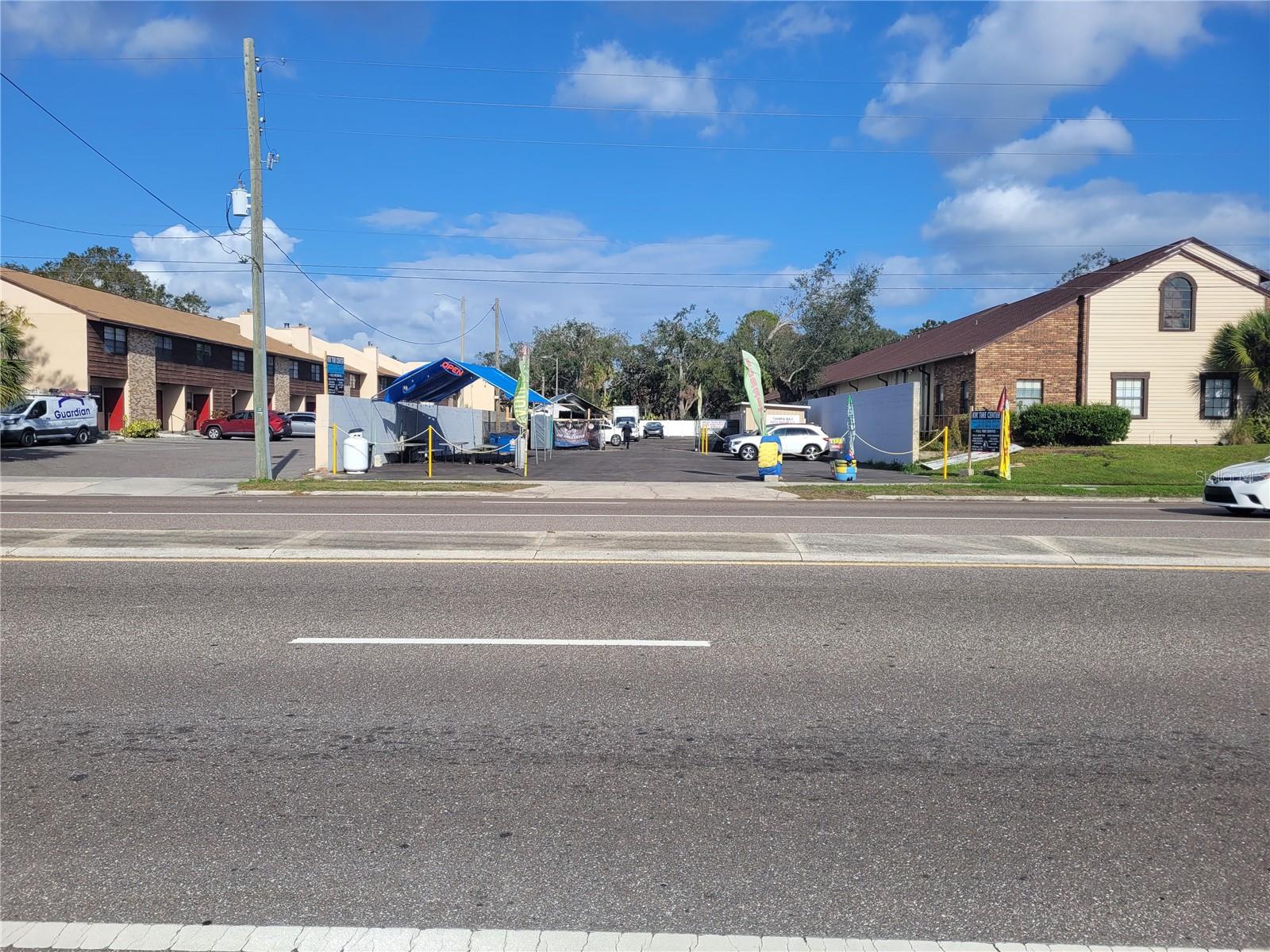 6111 MEMORIAL HWY, TAMPA, FL, 33615