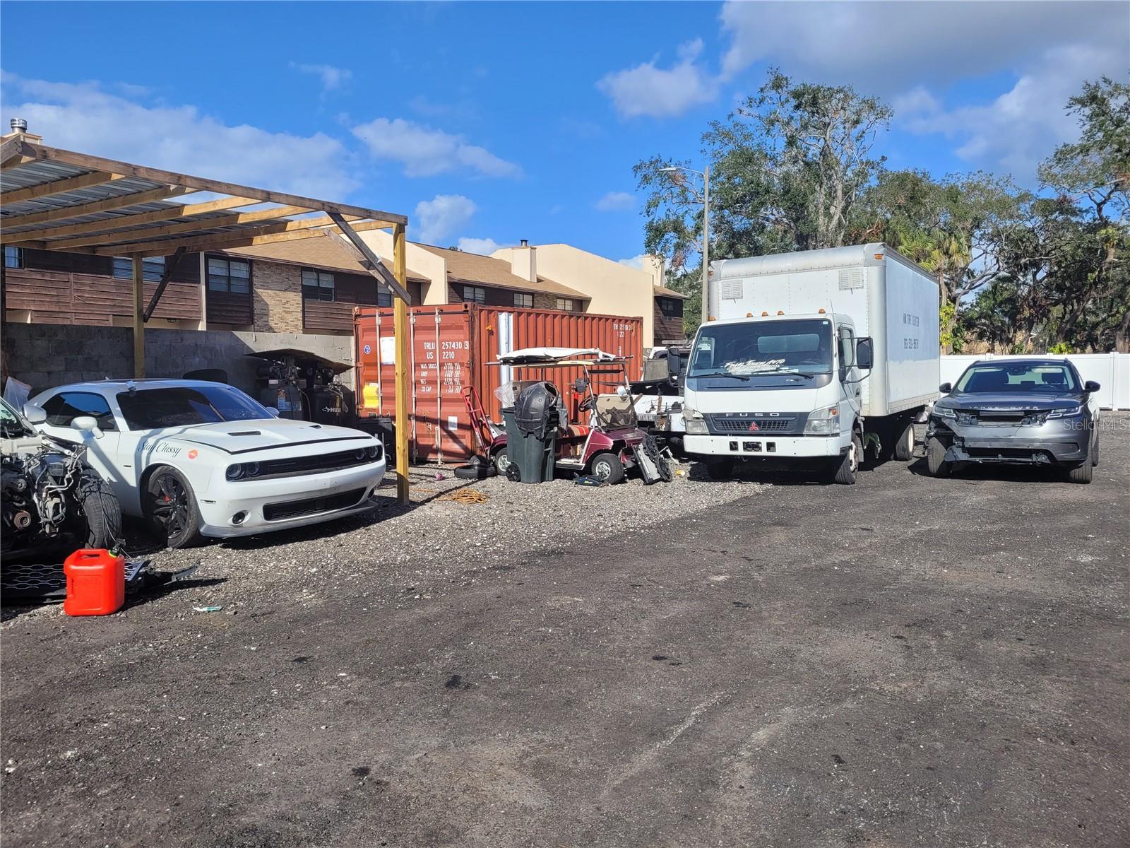 6111 MEMORIAL HWY, TAMPA, FL, 33615