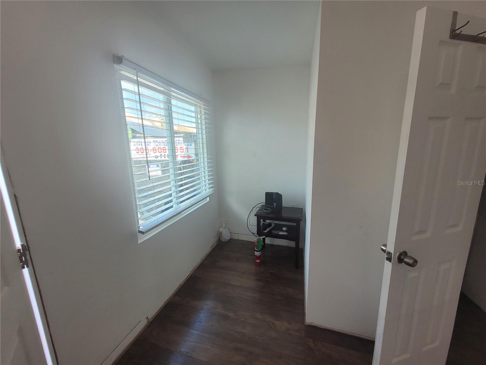 6111 MEMORIAL HWY, TAMPA, FL, 33615