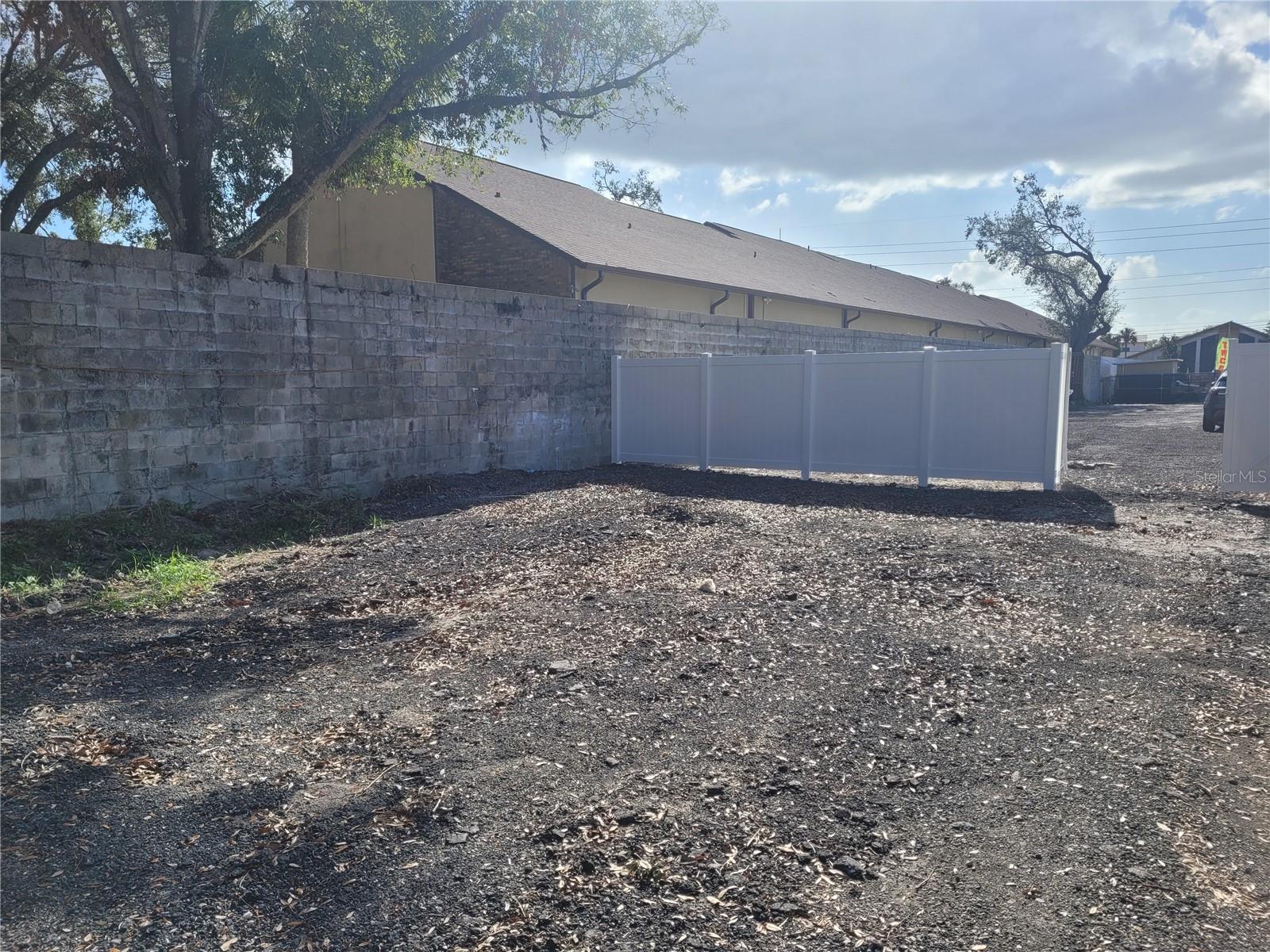 6111 MEMORIAL HWY, TAMPA, FL, 33615