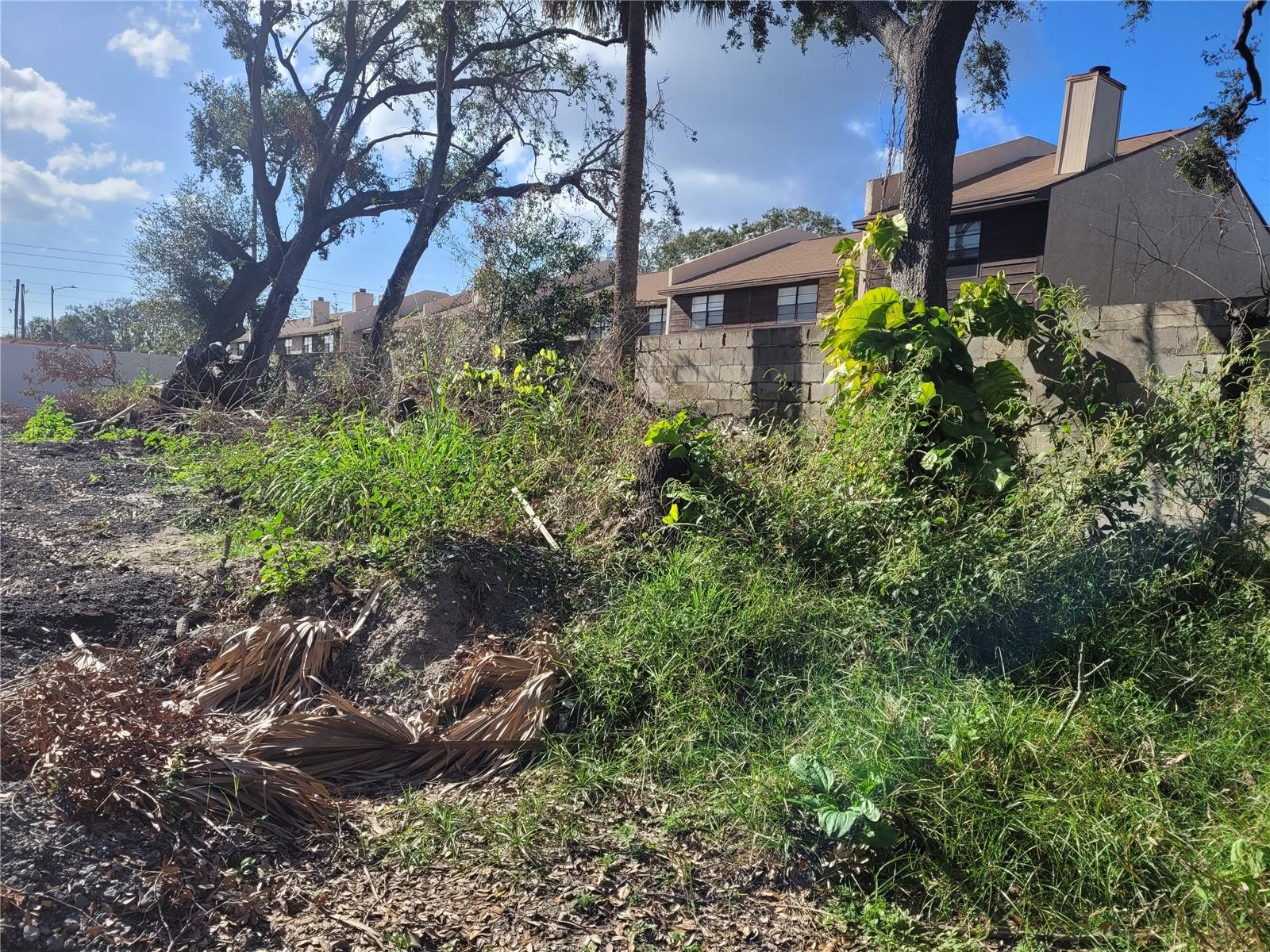 6111 MEMORIAL HWY, TAMPA, FL, 33615