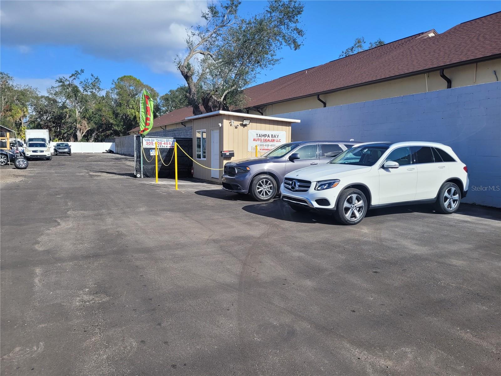 6111 MEMORIAL HWY, TAMPA, FL, 33615