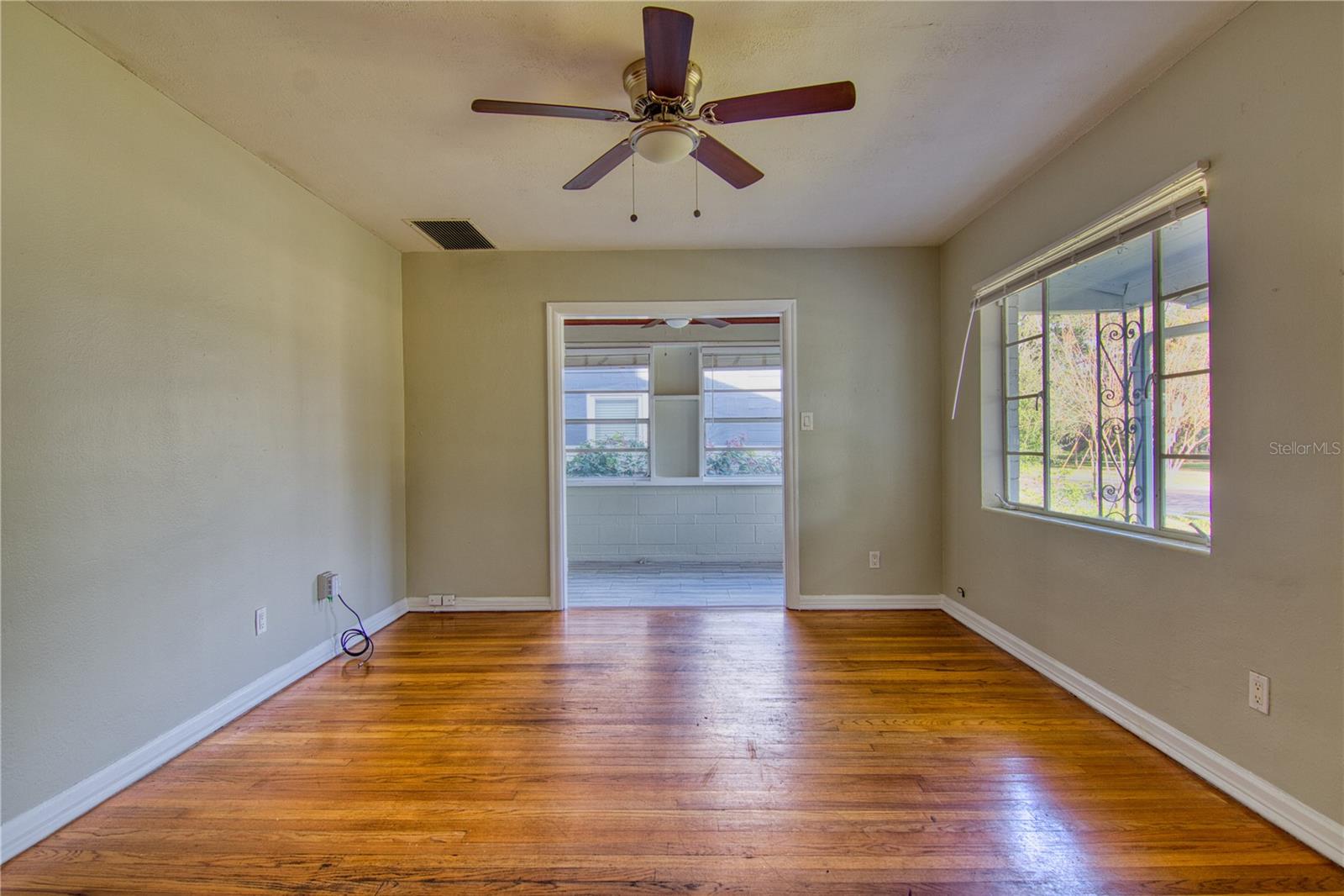 1030 DELANEY AVE, ORLANDO, FL, 32806