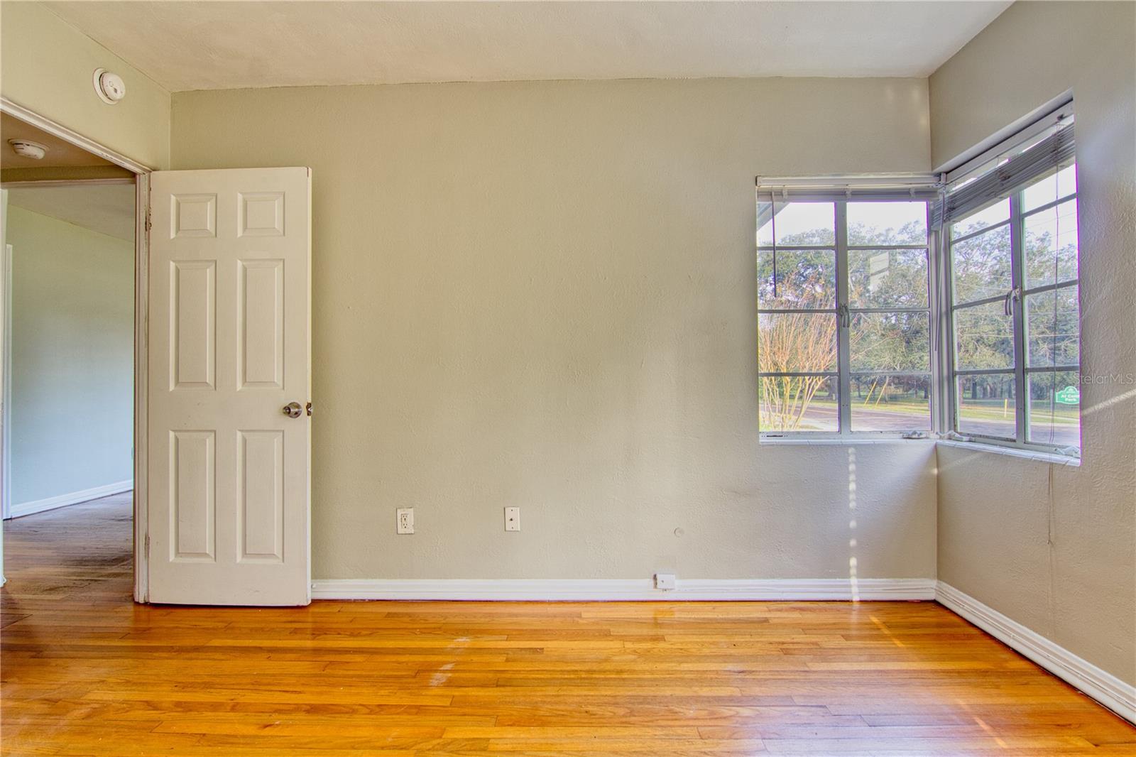 1030 DELANEY AVE, ORLANDO, FL, 32806