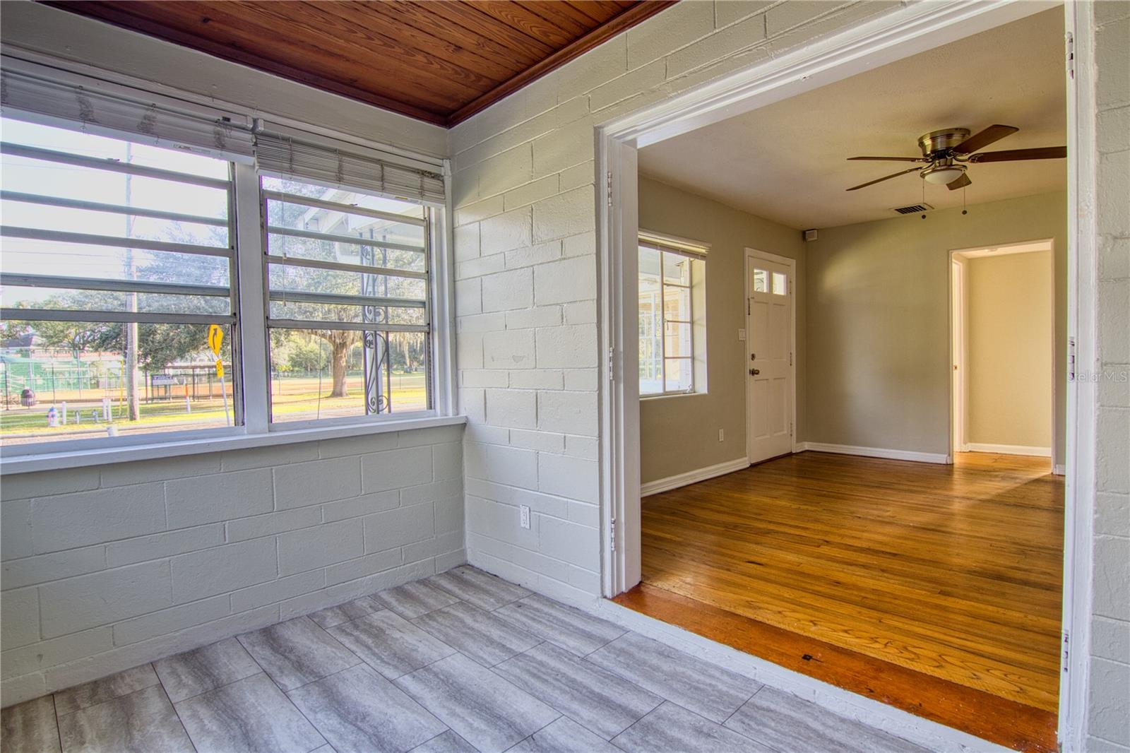 1030 DELANEY AVE, ORLANDO, FL, 32806