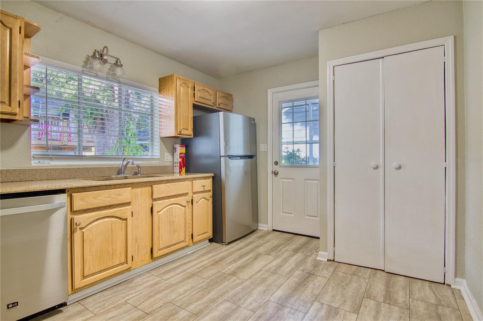 1030 DELANEY AVE, ORLANDO, FL, 32806