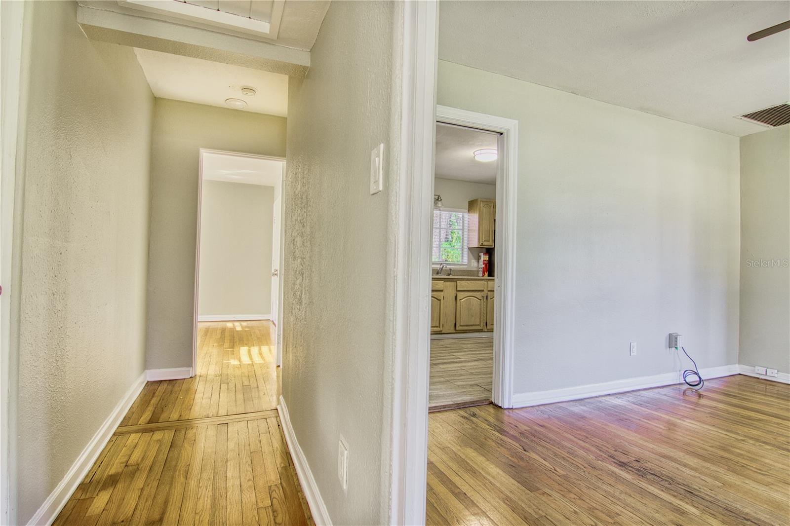 1030 DELANEY AVE, ORLANDO, FL, 32806