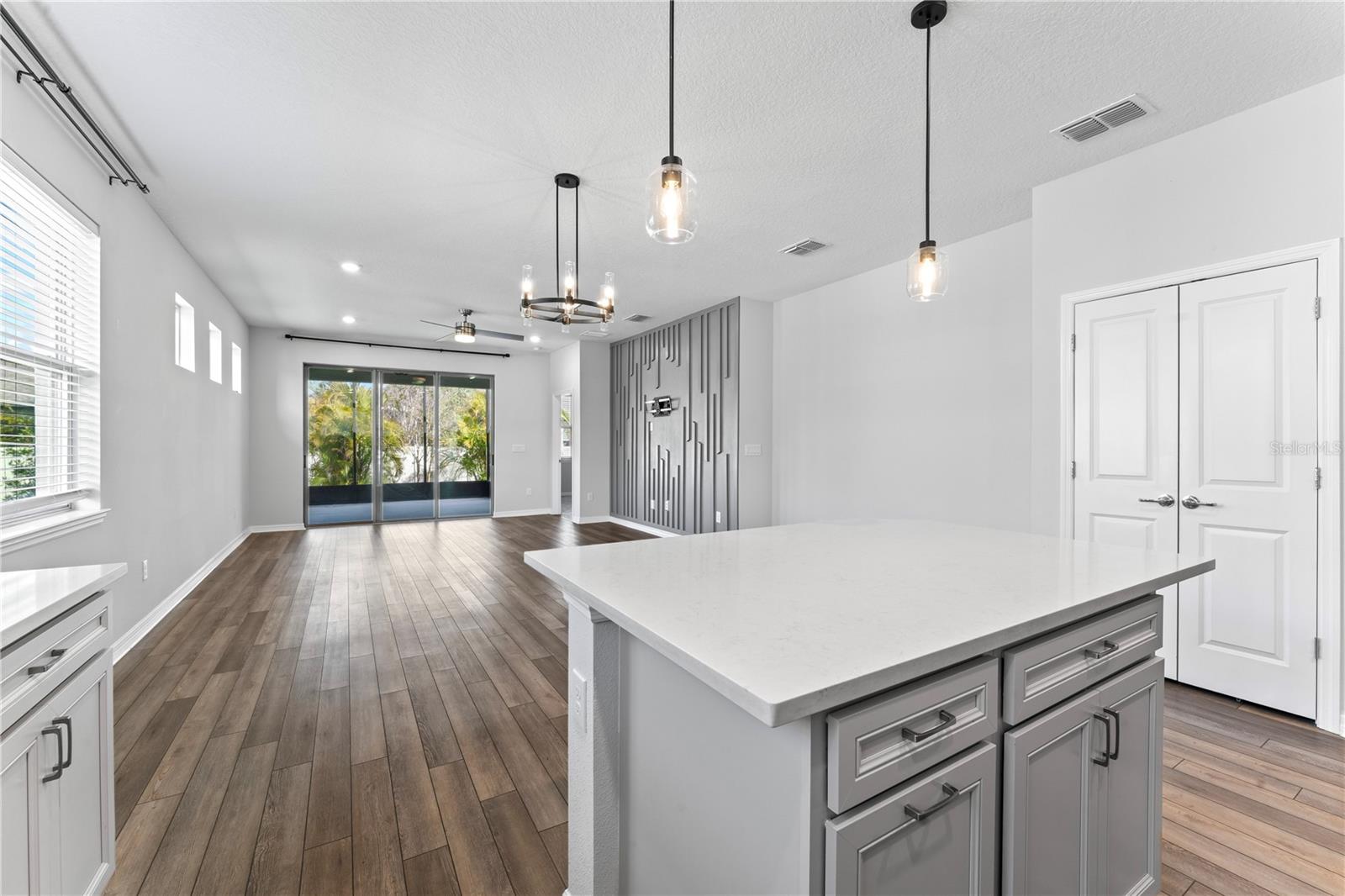 6421 MOORING LINE CIR, APOLLO BEACH, FL, 33572