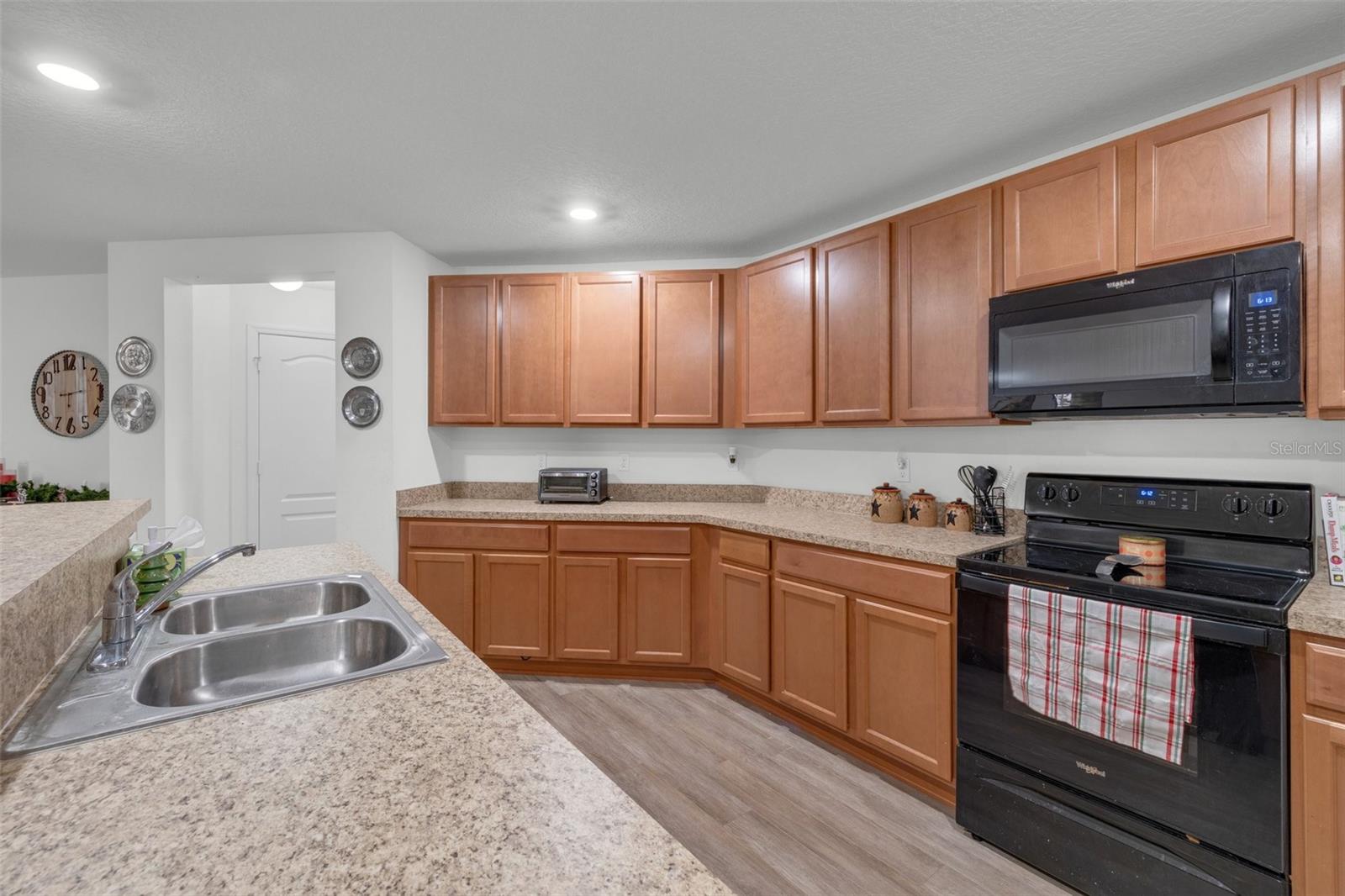 2325 CROSSANDRA ST, MASCOTTE, FL, 34753