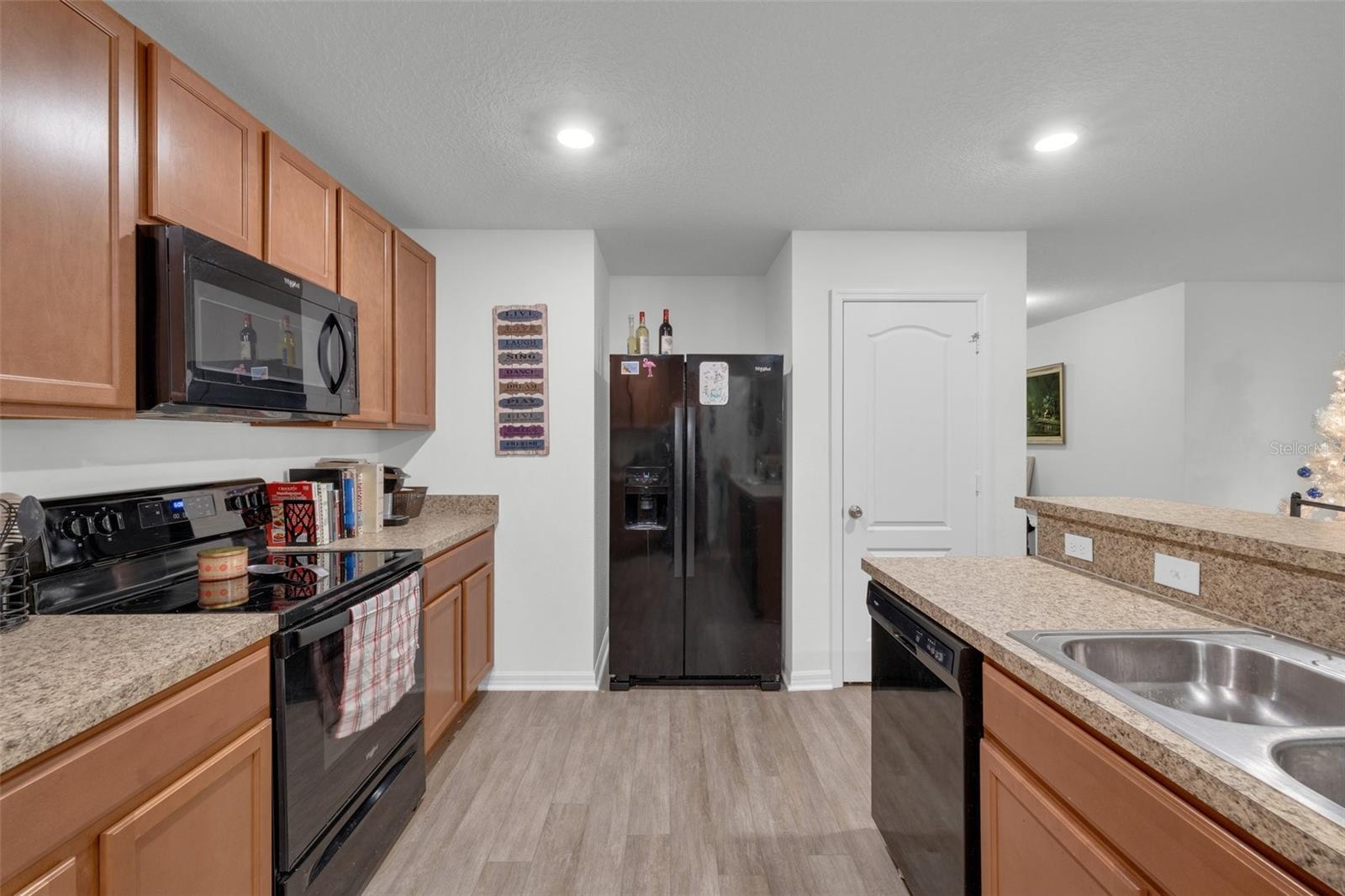 2325 CROSSANDRA ST, MASCOTTE, FL, 34753