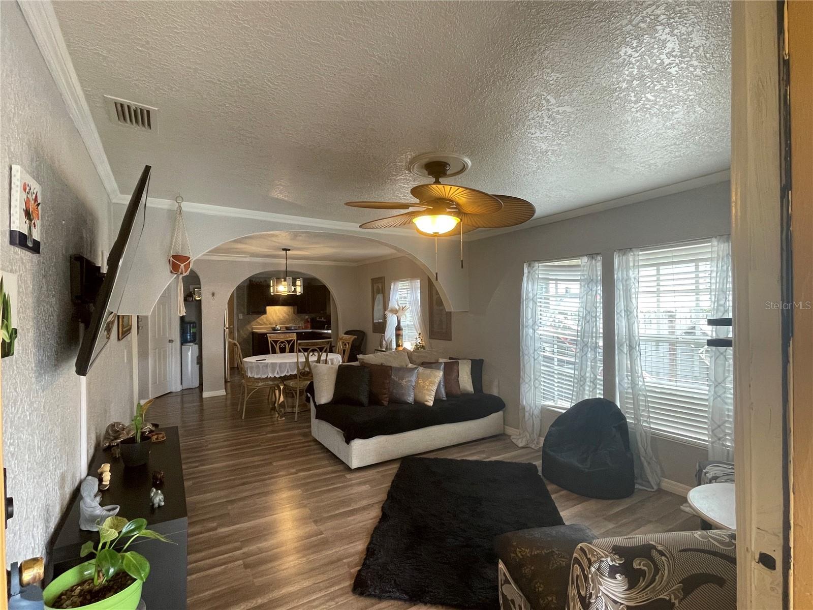 1310 E CAYUGA ST, TAMPA, FL, 33603