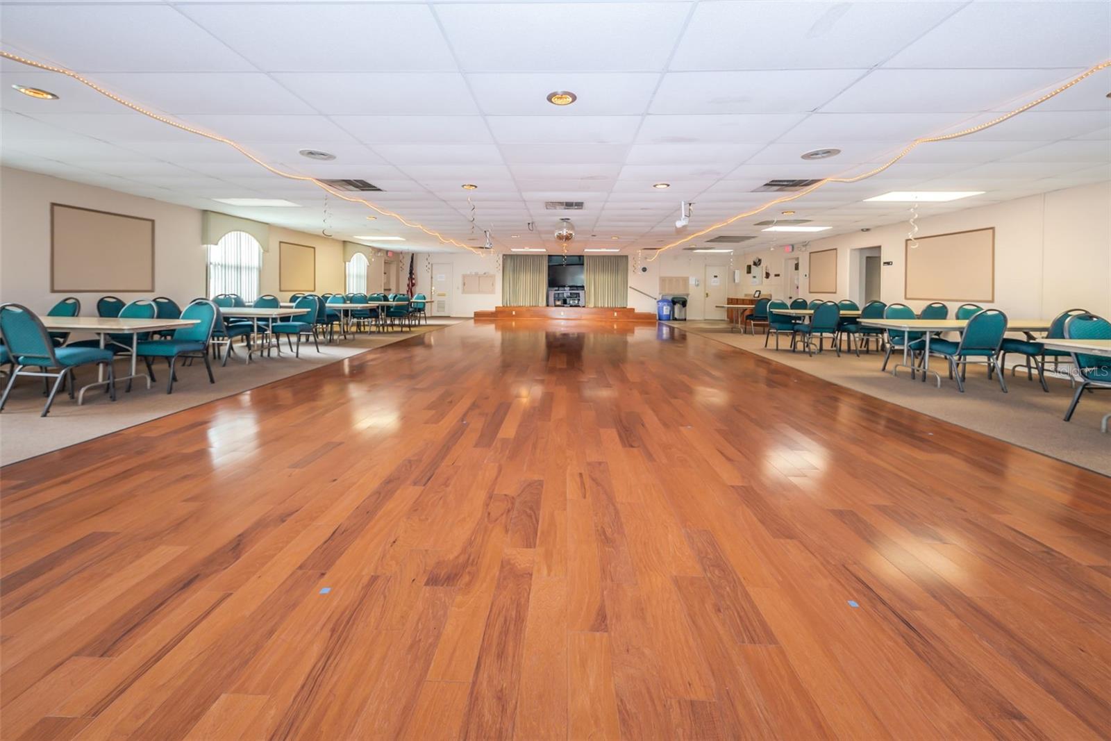 19029 US HIGHWAY 19 N #33A, CLEARWATER, FL, 33764