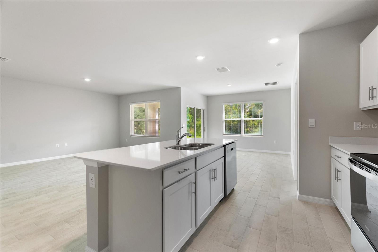 5074 N CRANBERRY BLVD, NORTH PORT, FL, 34286
