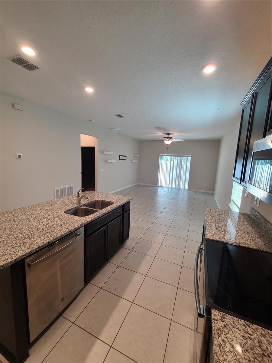 1042 ATLANTIC AVE, FRUITLAND PARK, FL, 34731