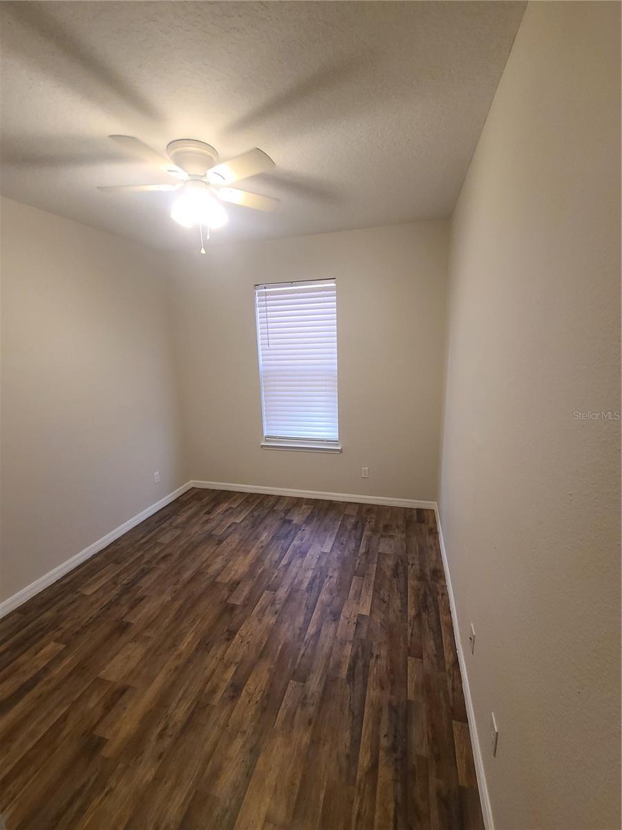 1042 ATLANTIC AVE, FRUITLAND PARK, FL, 34731