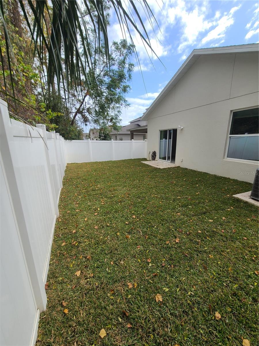 1042 ATLANTIC AVE, FRUITLAND PARK, FL, 34731