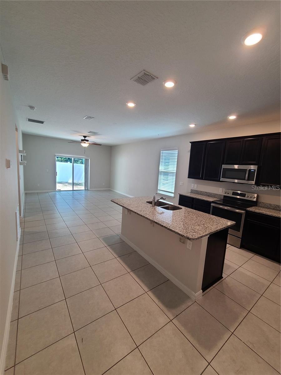 1042 ATLANTIC AVE, FRUITLAND PARK, FL, 34731