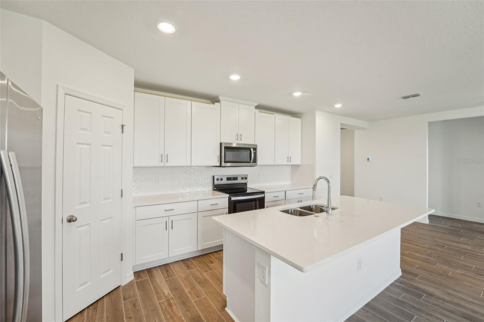 1124 GRIFFON AVE, LAKE ALFRED, FL, 33850
