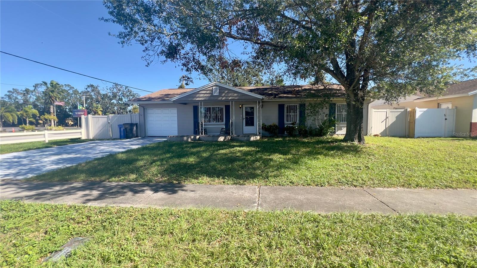 6425 ROSEWOOD DR, TAMPA, FL, 33615